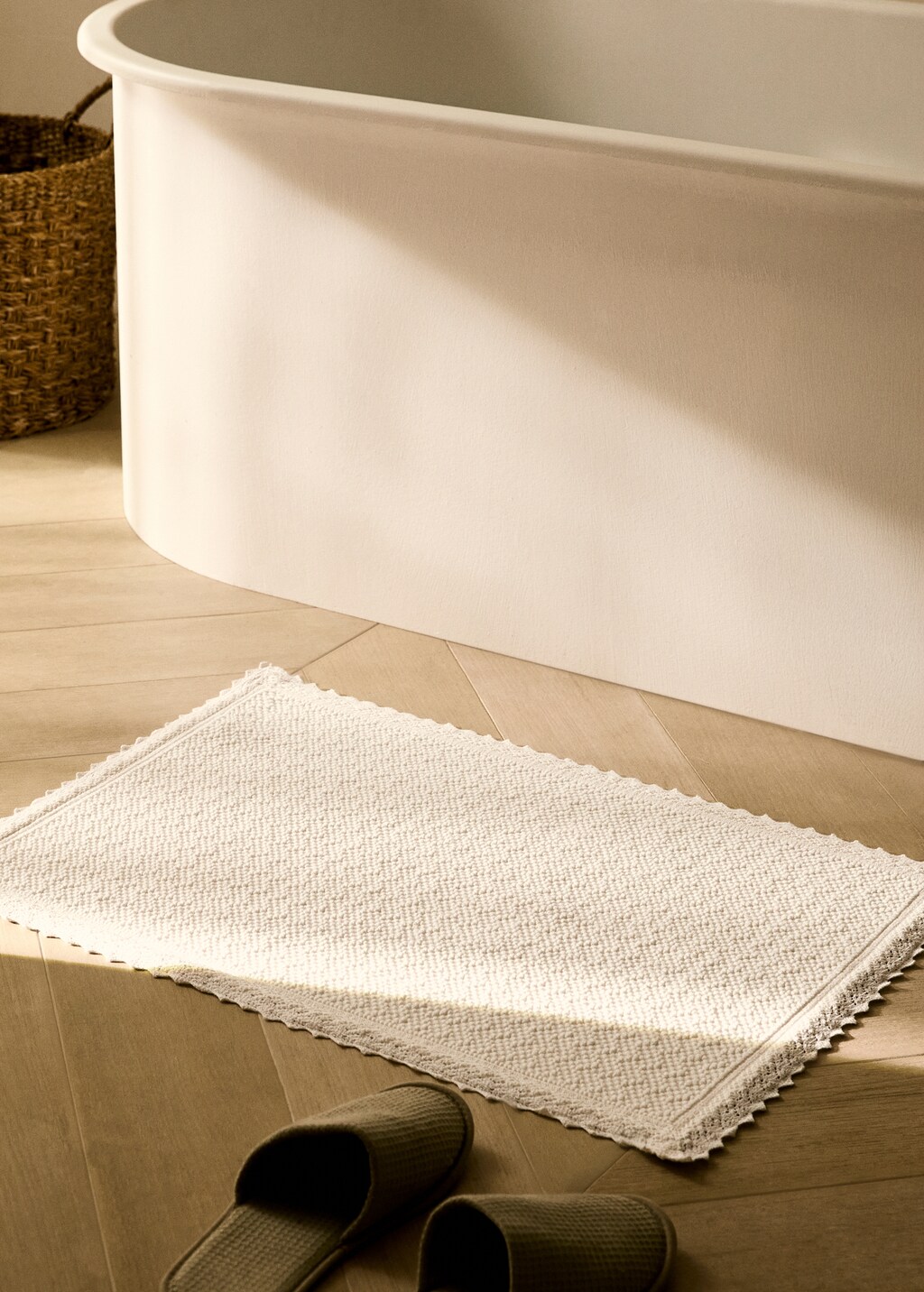 Lace bathroom rug