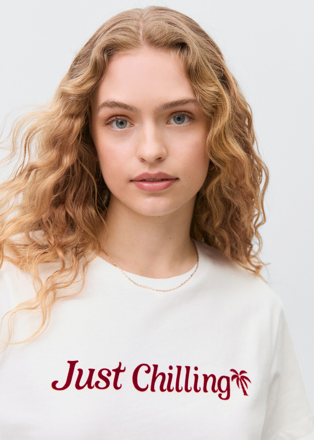 Flocked t-shirt with message 5 Flocked t-shirt with message