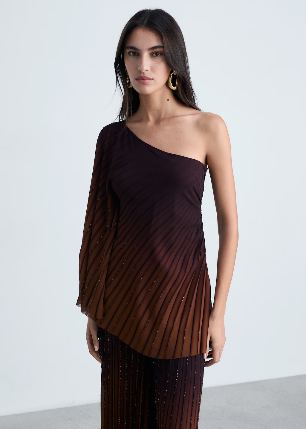 Asymmetrical pleated blouse