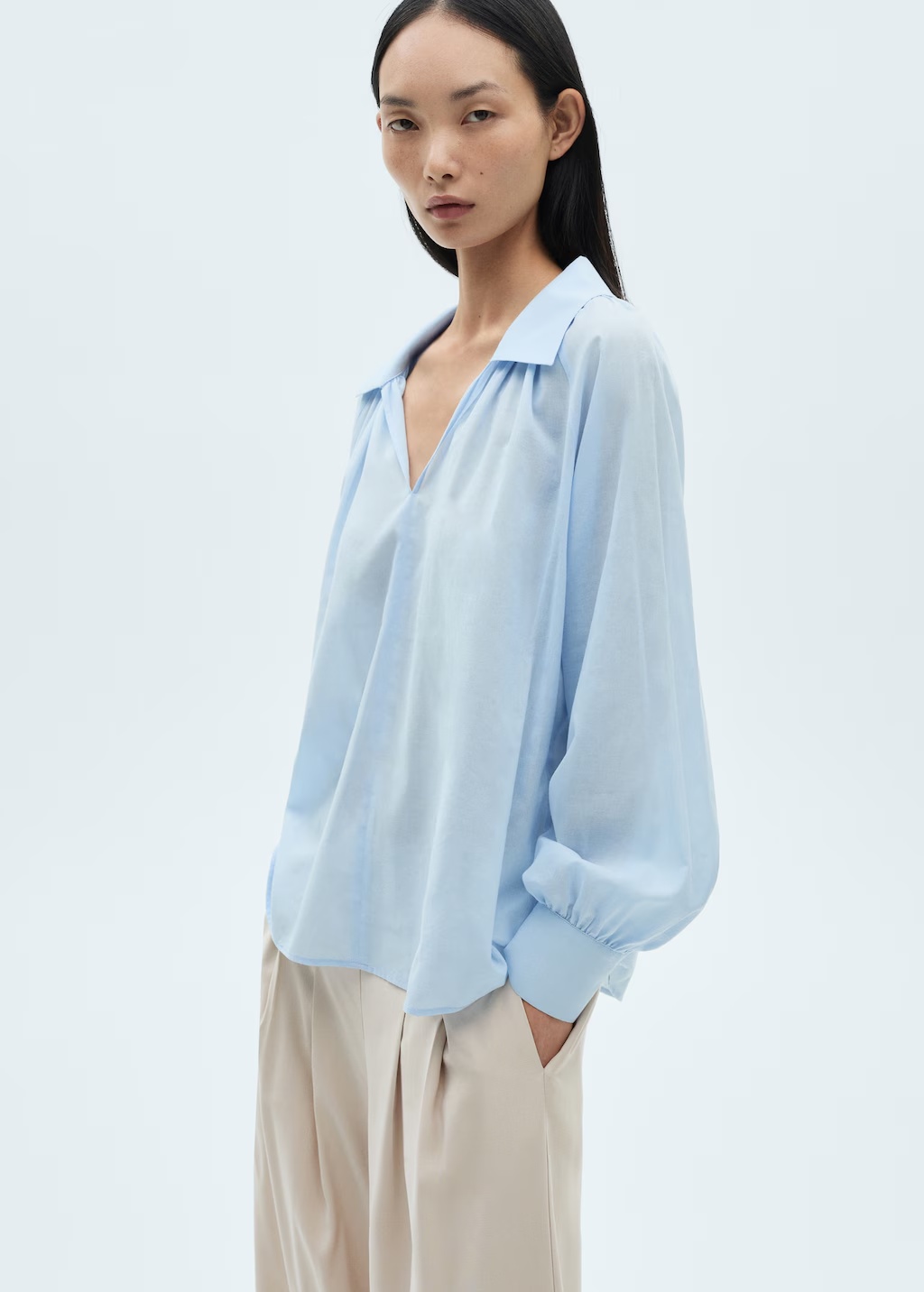 Puffed sleeves cotton blouse