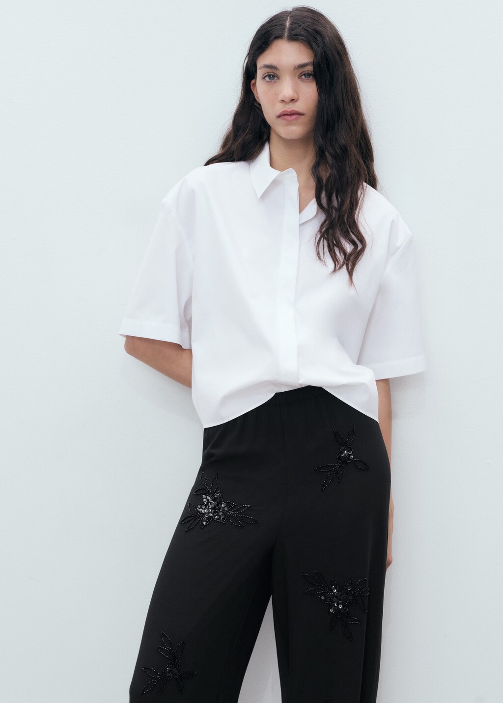 Rhinestone-embroidered pants 6 Rhinestone-embroidered pants
