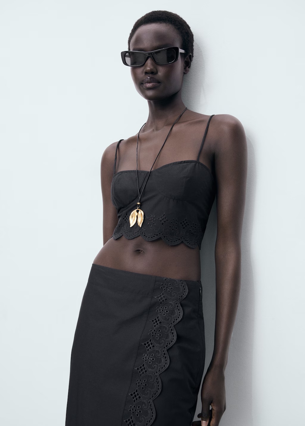 Embroidered cotton skirt