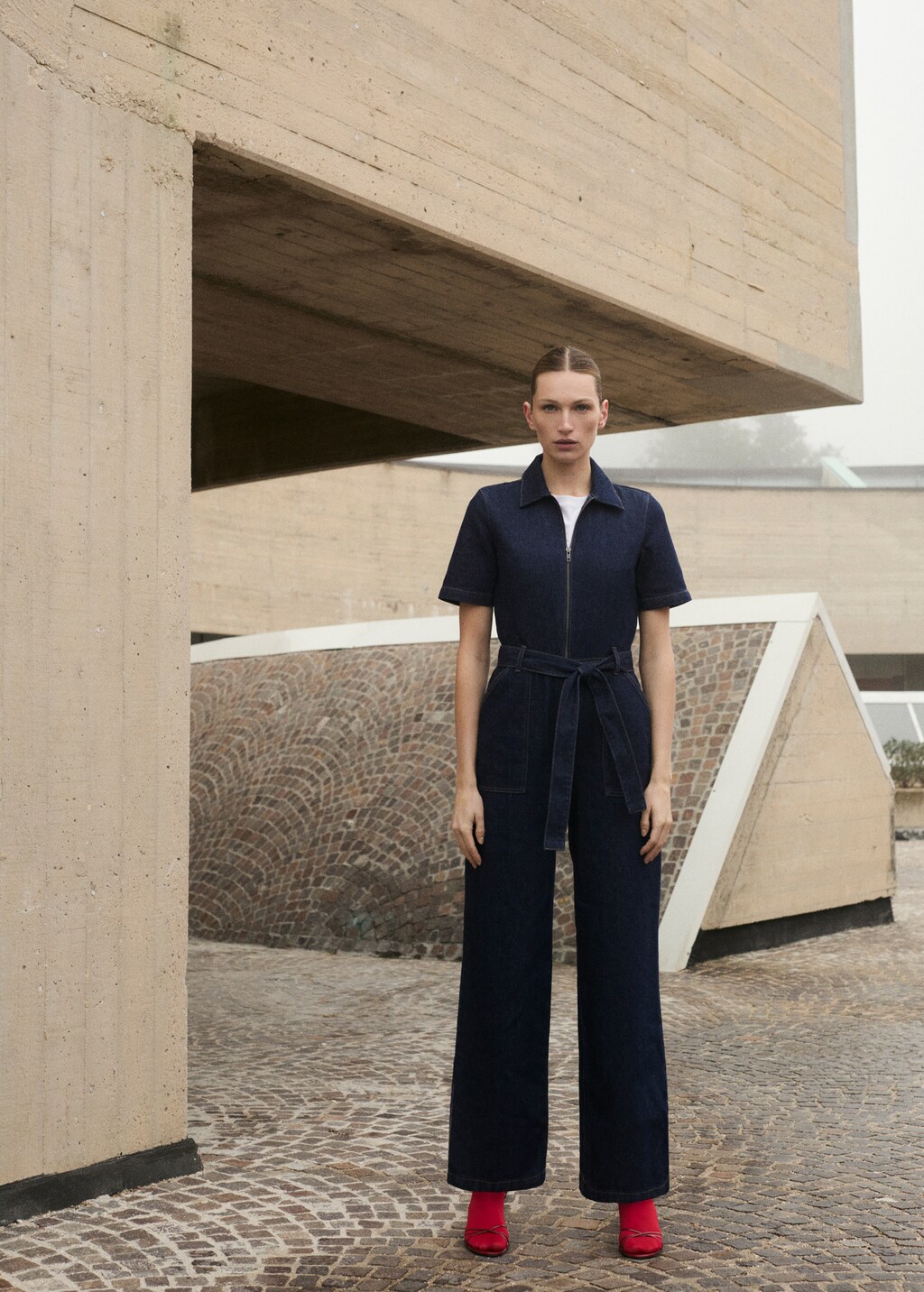 Short-sleeved denim jumpsuit 3 Short-sleeved denim jumpsuit
