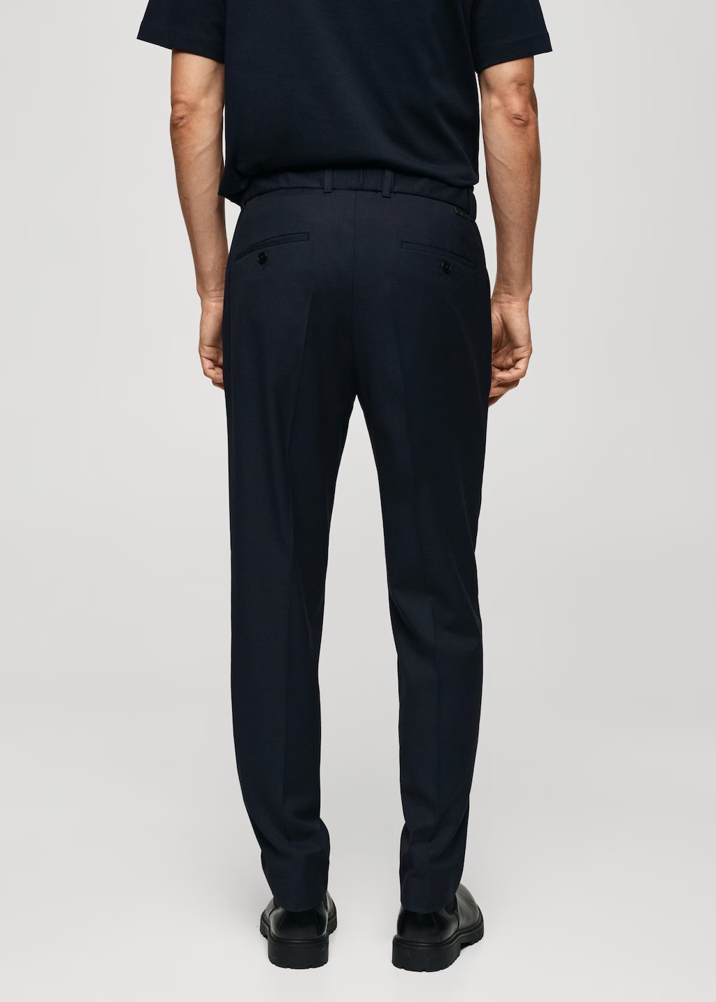 Pleated slim-fit pants 4 Pleated slim-fit pants