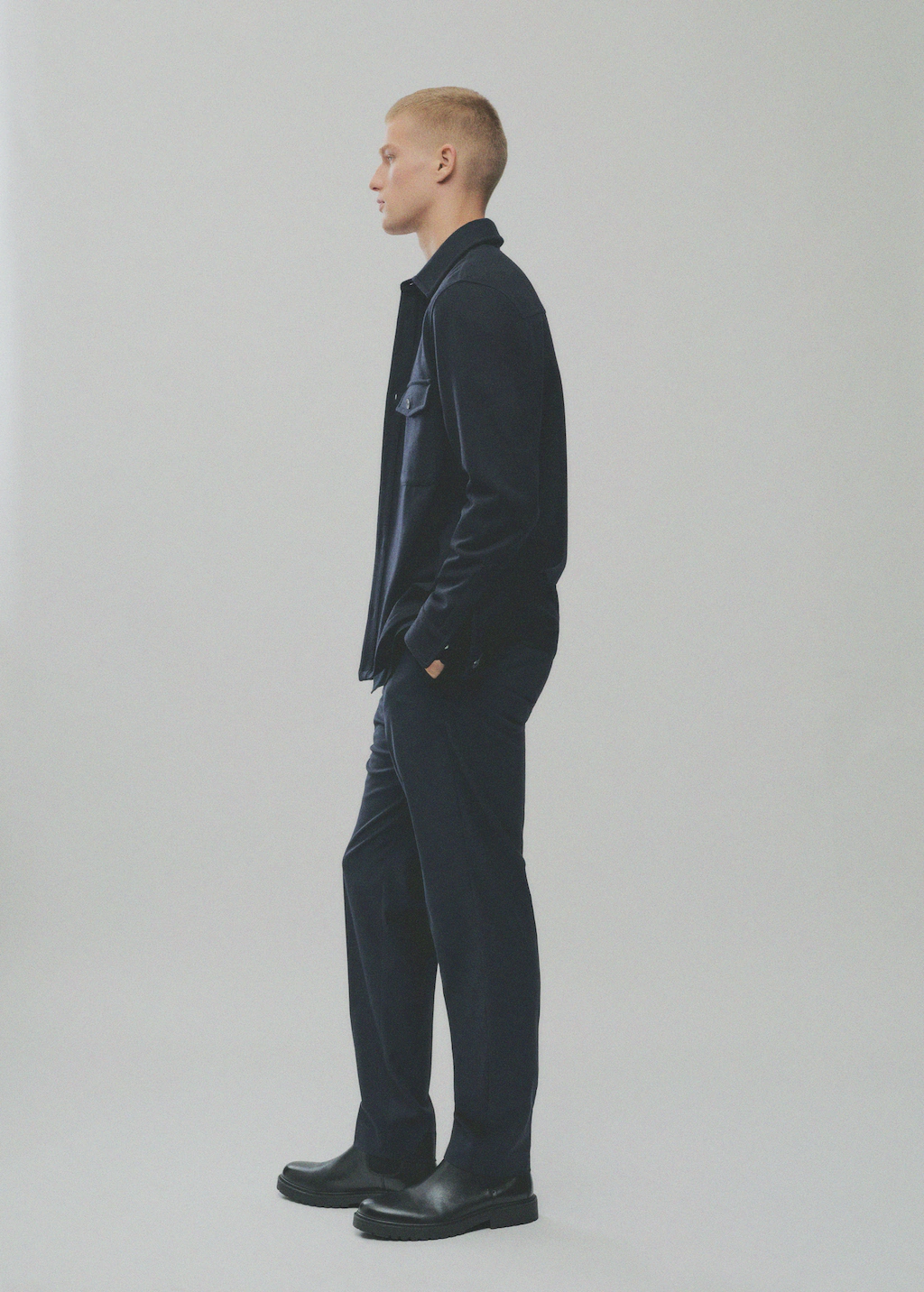 Pleated slim-fit pants 7 Pleated slim-fit pants