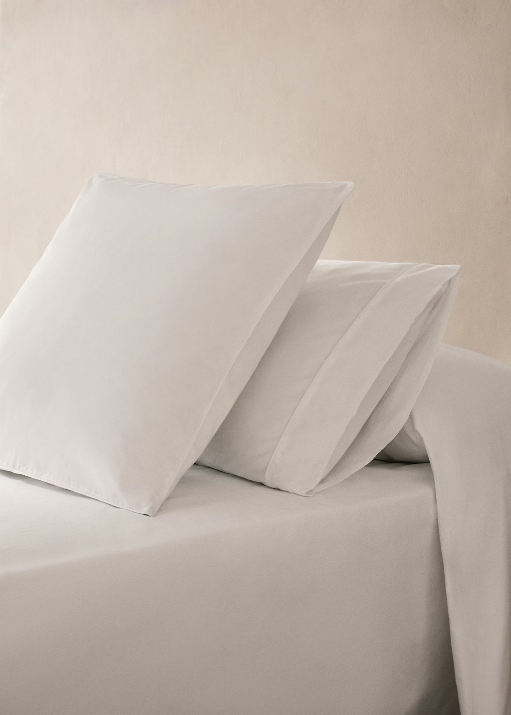 600-thread count satin cotton pillowcase 45x110 cm
