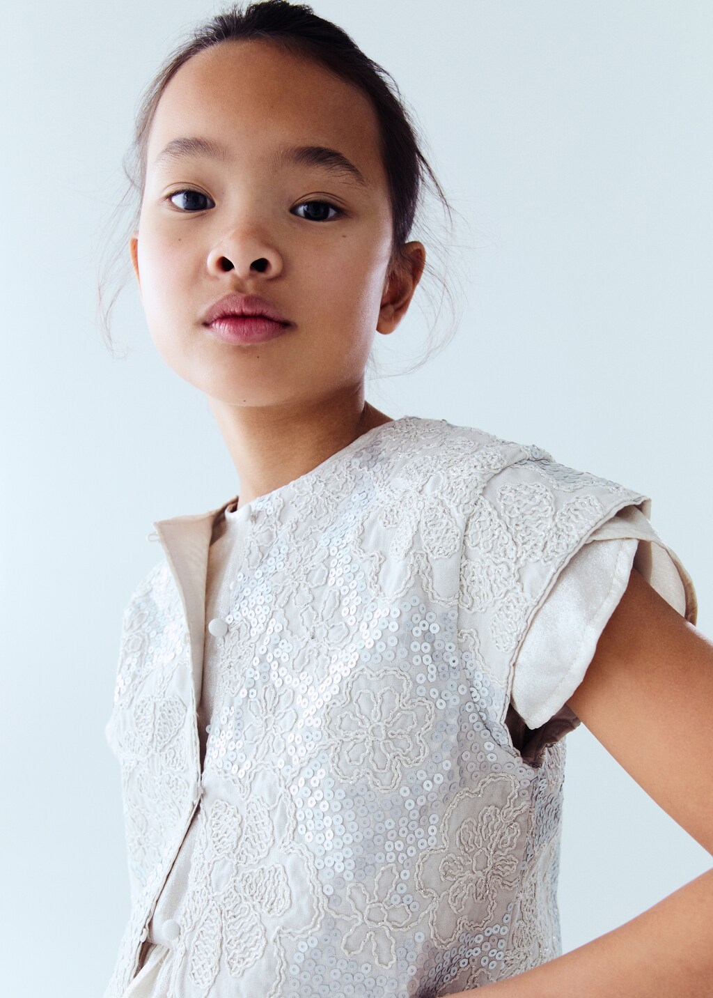 Linen dress with gathered detail 6 Linen dress with gathered detail