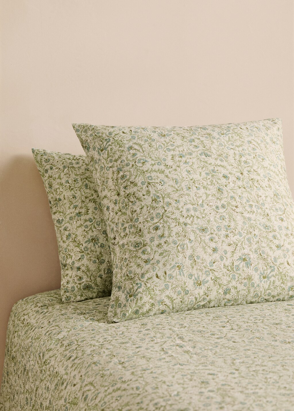 Cotton percale floral-print children's pillowcase 60x60 cm