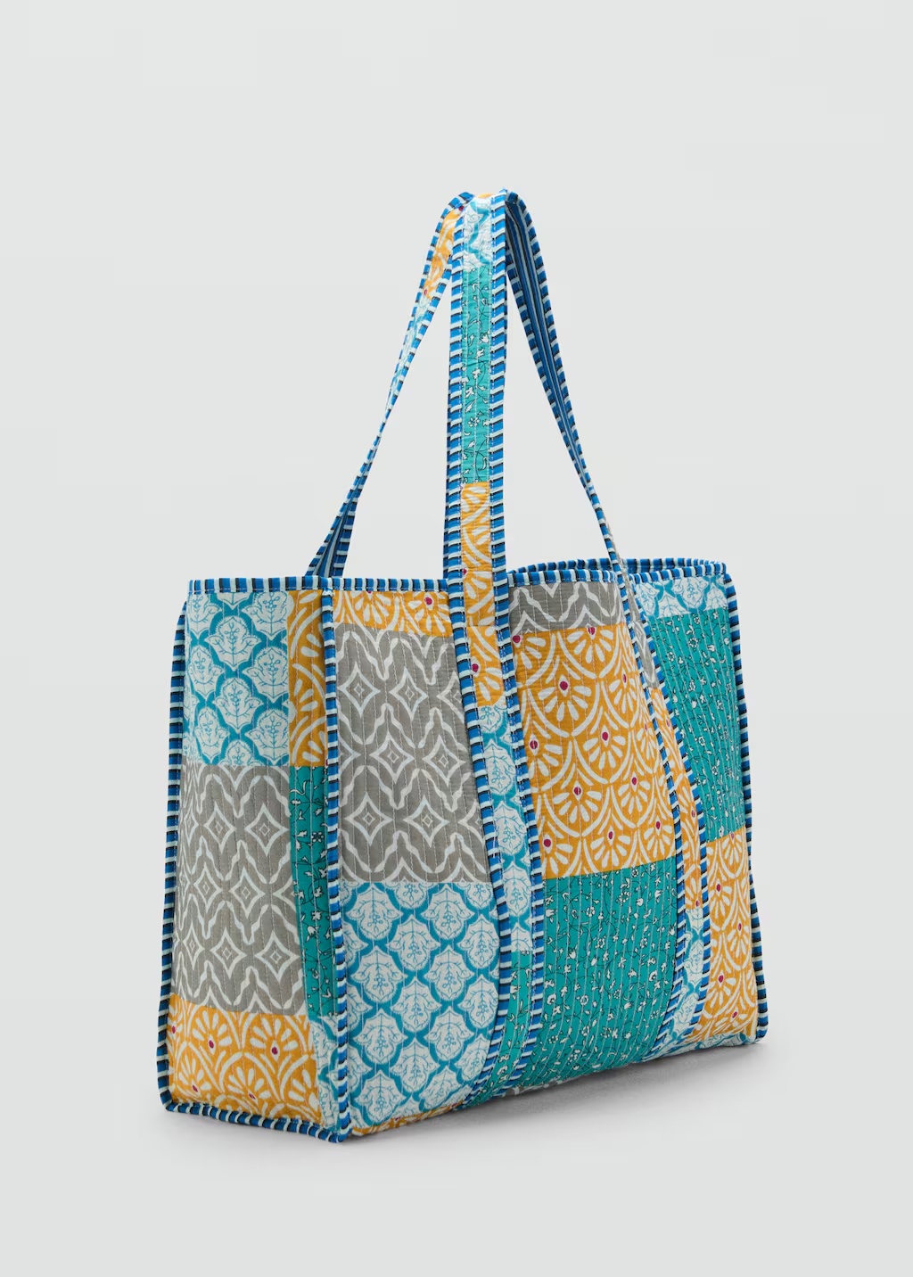 Quilted patchwork bag