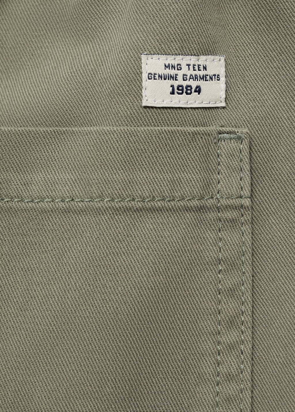 Cotton shorts with drawstring 8 Cotton shorts with drawstring