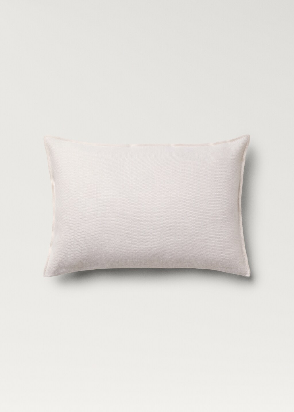 Linen textured cushion cover with overlock detail 40x60cm 6 Linen textured cushion cover with overlock detail 40x60cm