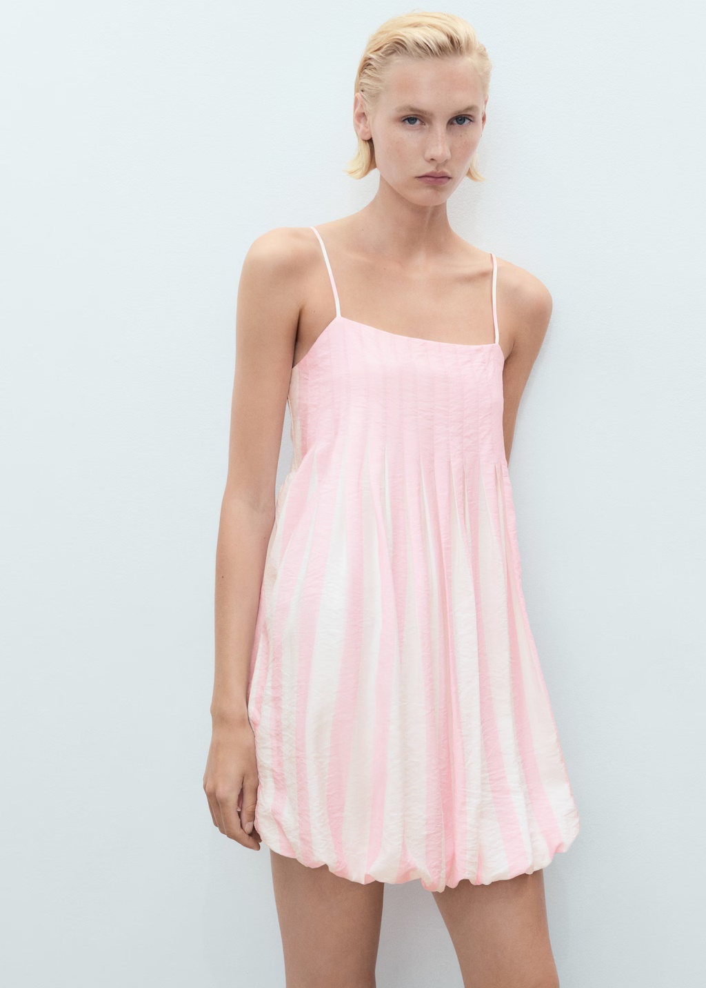 Short striped balloon dress