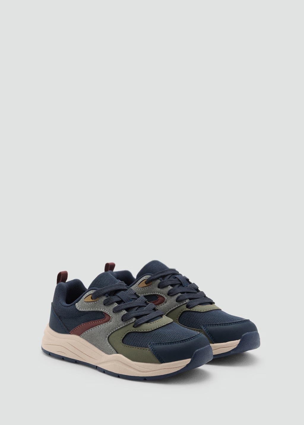 Combined sneakers with laces