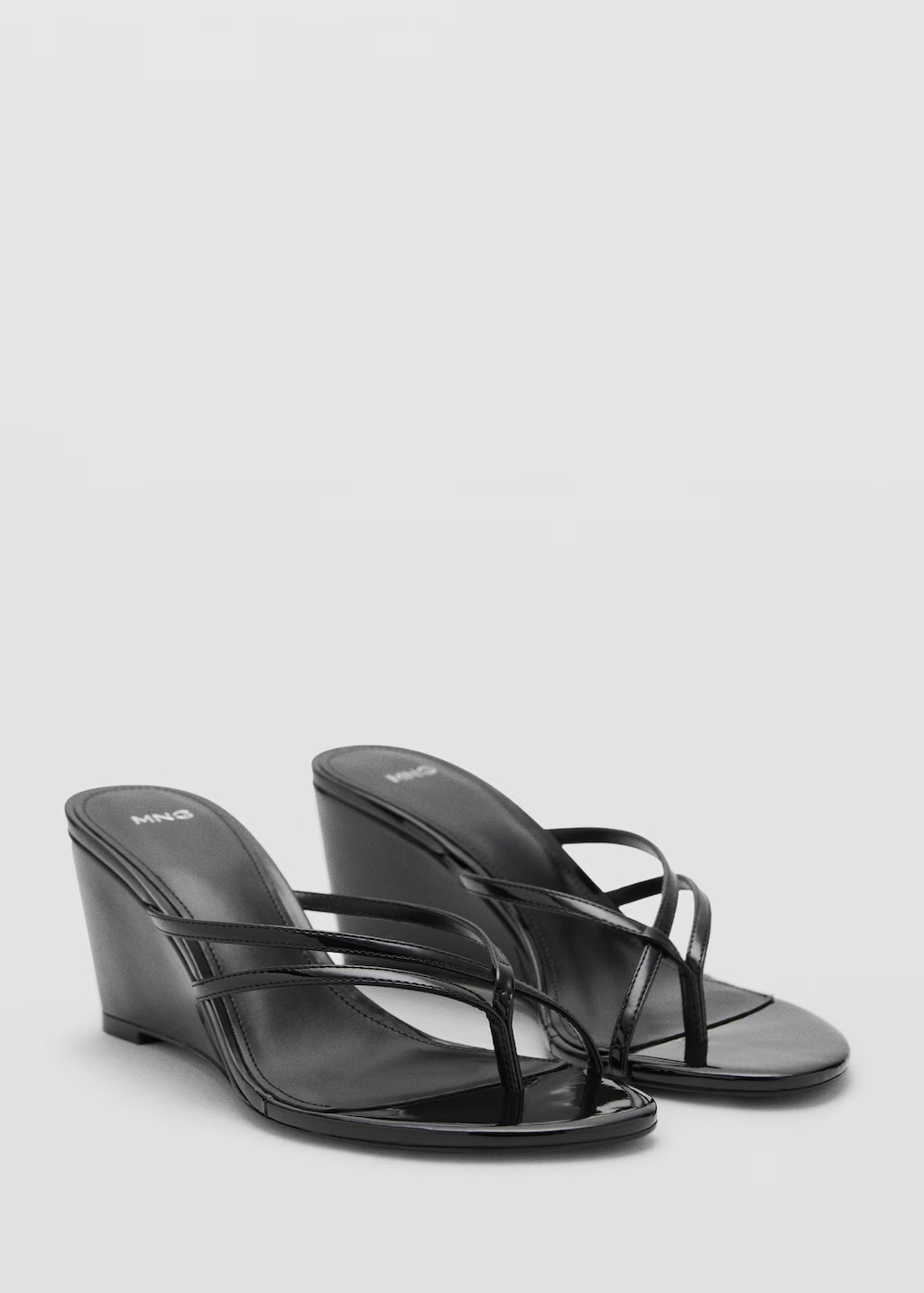 Wedge sandals with crisscross straps 4 Wedge sandals with crisscross straps