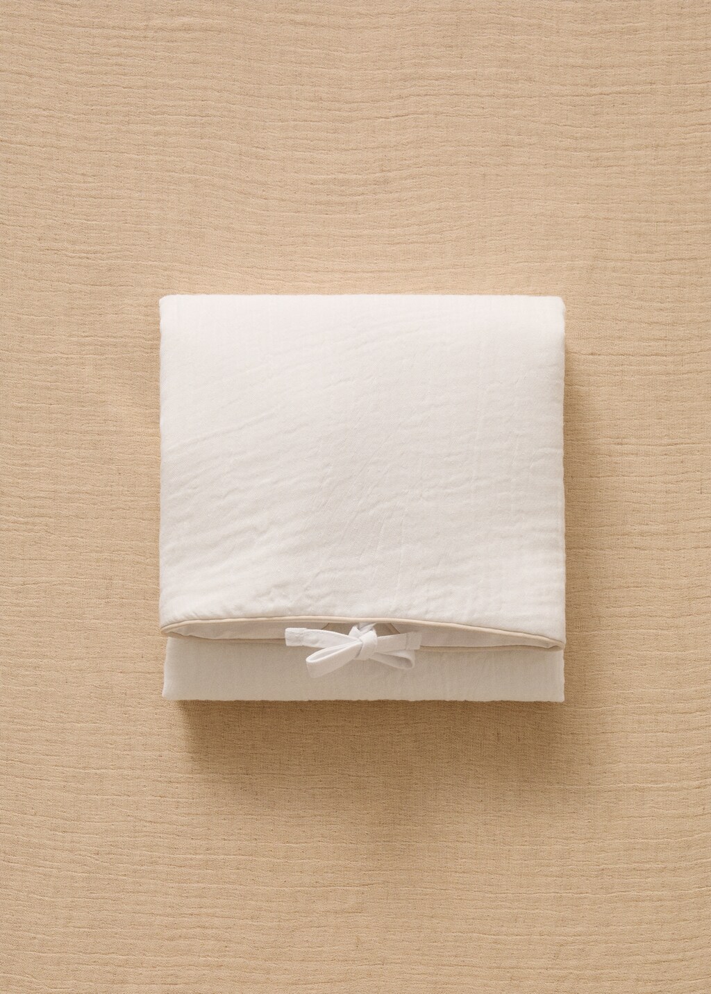 Portable chiffon baby changing mat