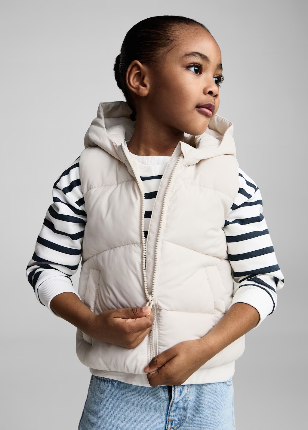 Quilted gilet with hood