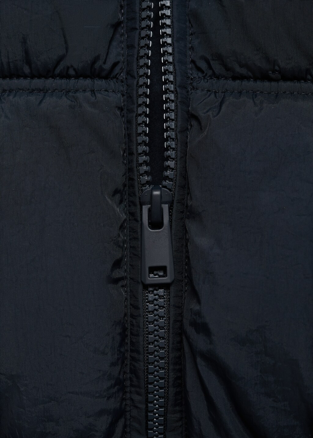 Quilted gilet with hood 5 Quilted gilet with hood