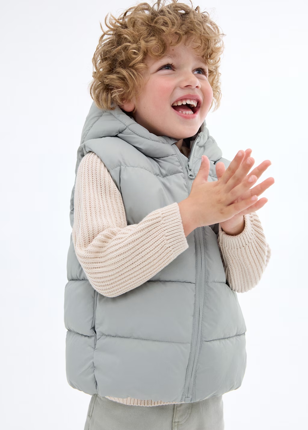 Quilted gilet with hood