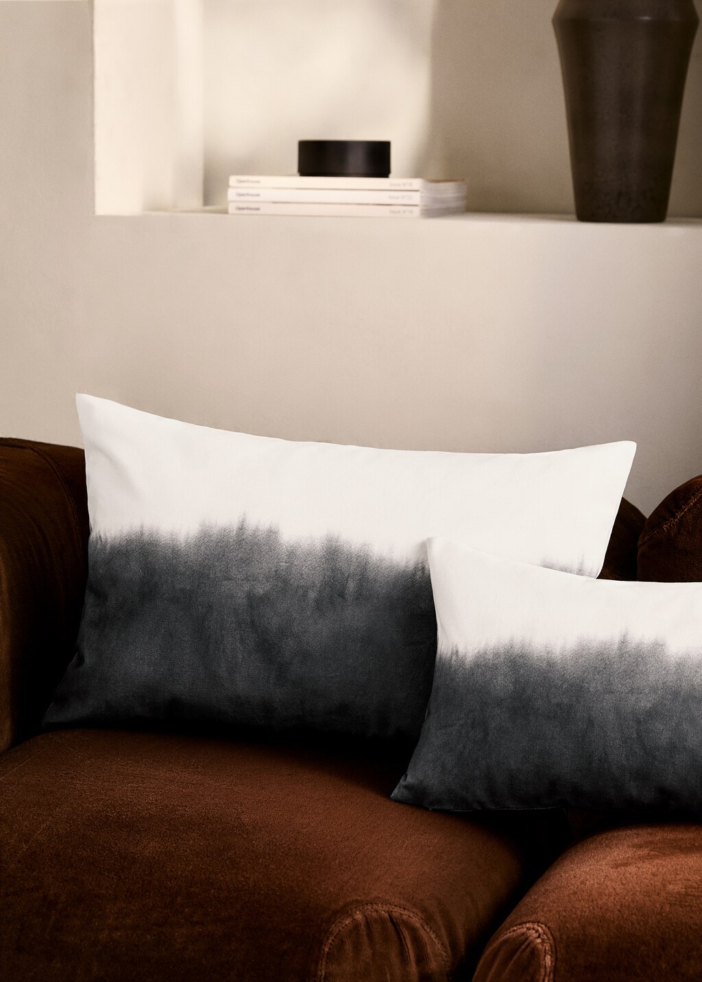 Cushion cover with gradient effect 40x60 cm