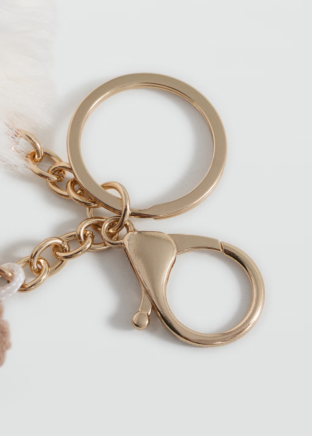 Keychain with bear design