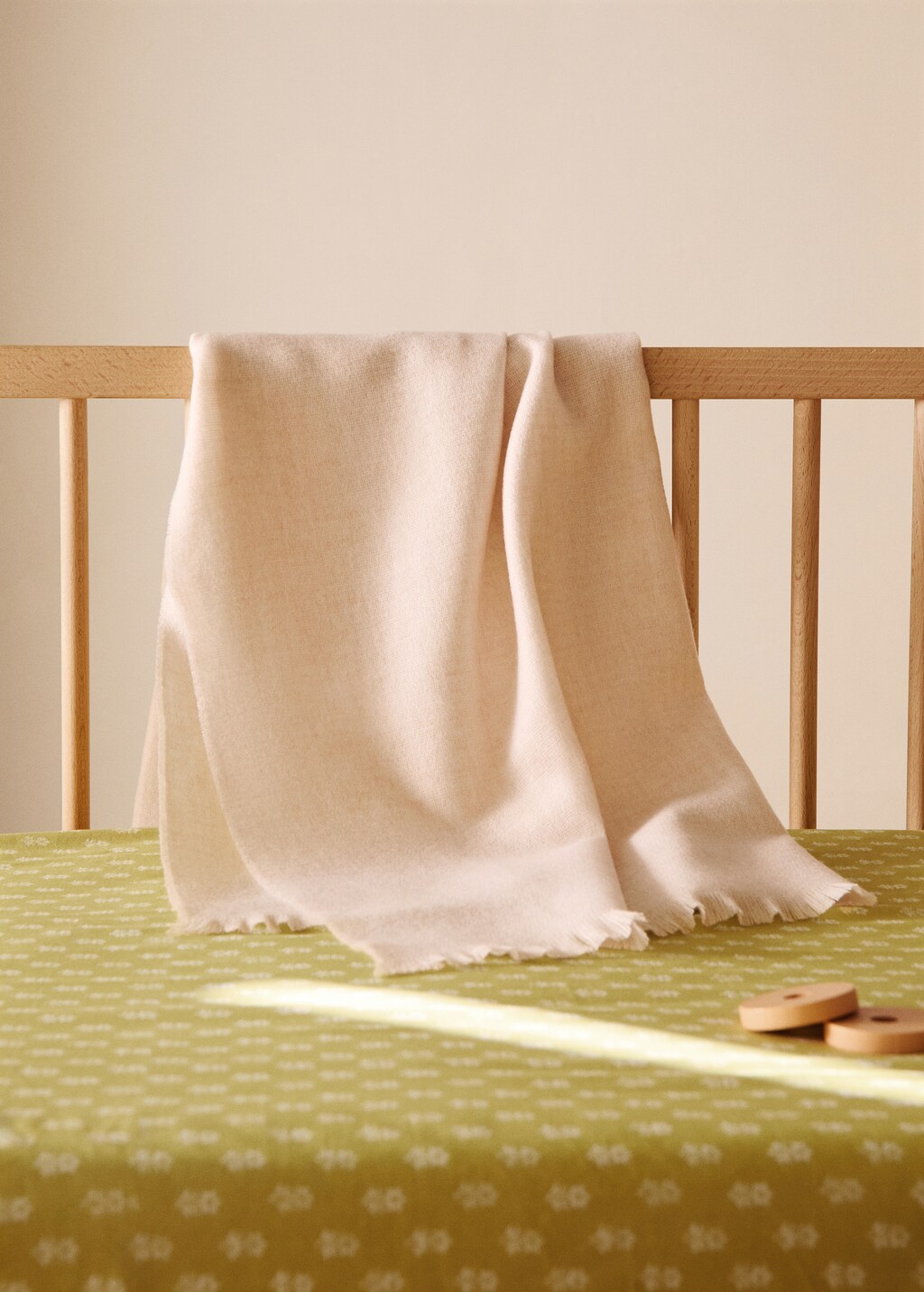 Childrenâs soft melange blanket