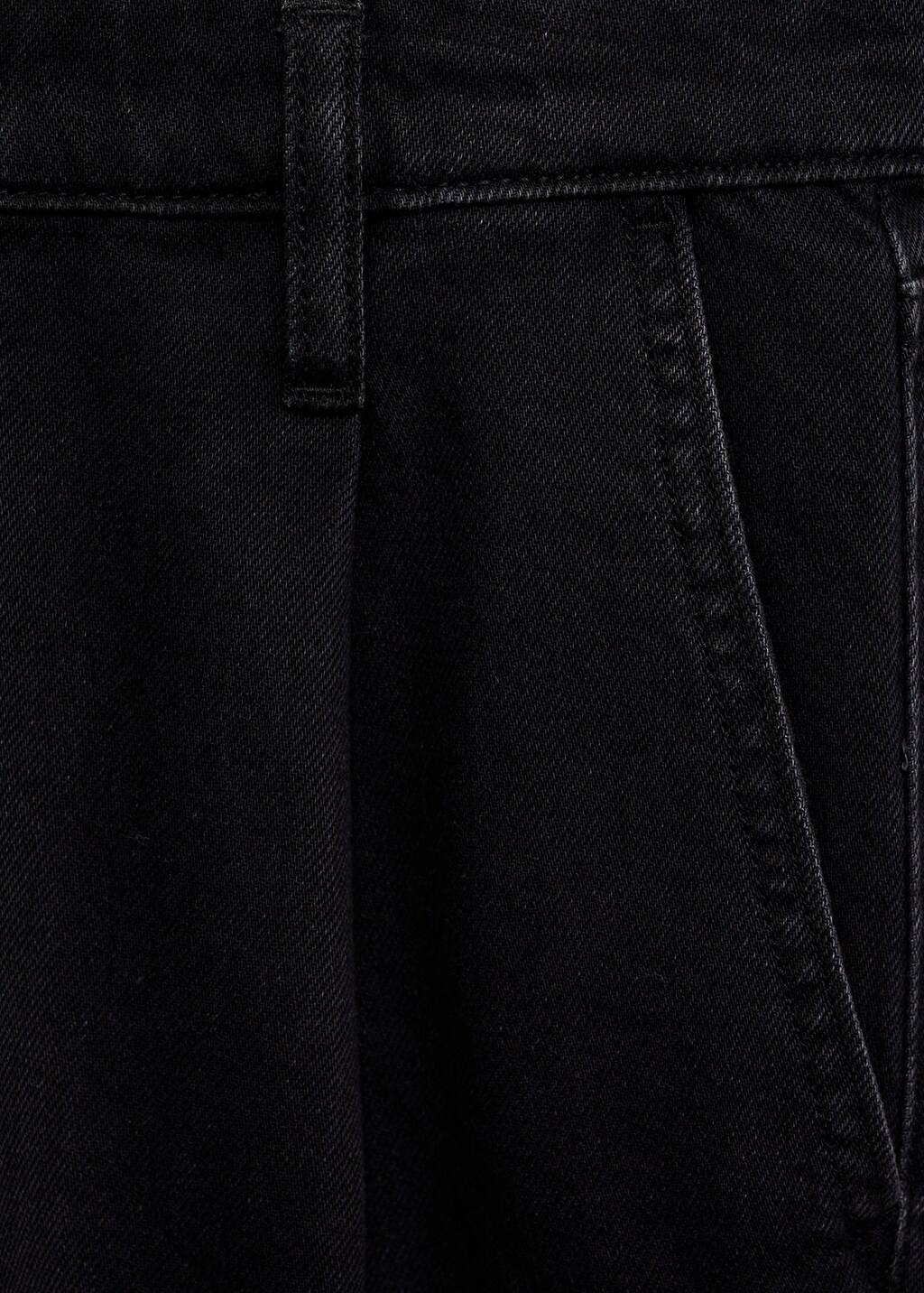 Mid-rise denim bermuda shorts with pleats 11 Mid-rise denim bermuda shorts with pleats