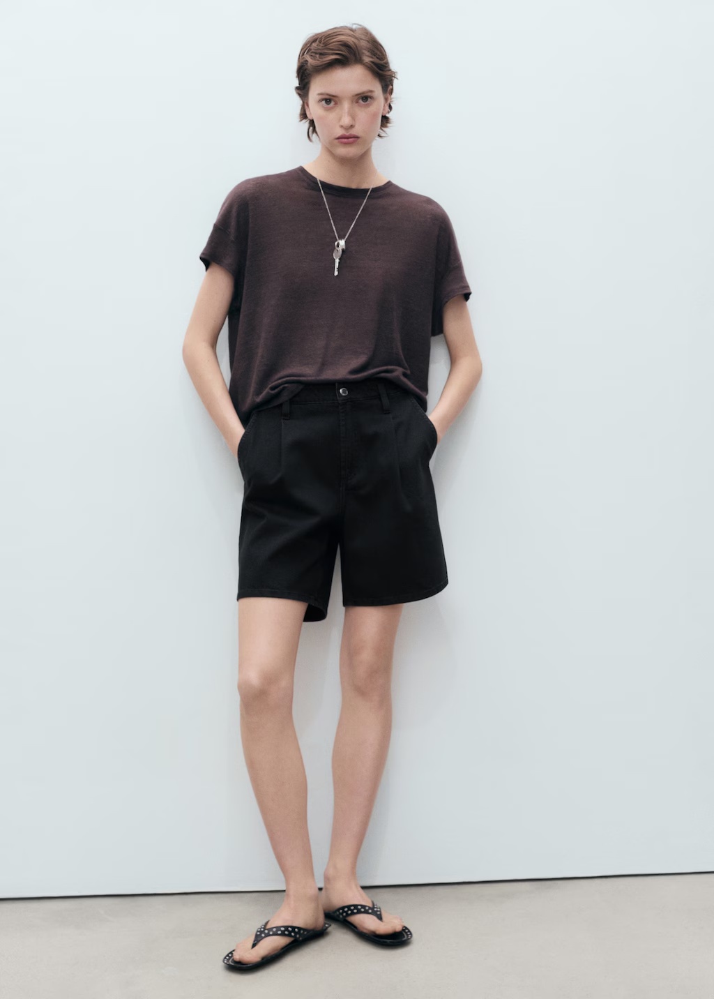 Mid-rise denim bermuda shorts with pleats 3 Mid-rise denim bermuda shorts with pleats