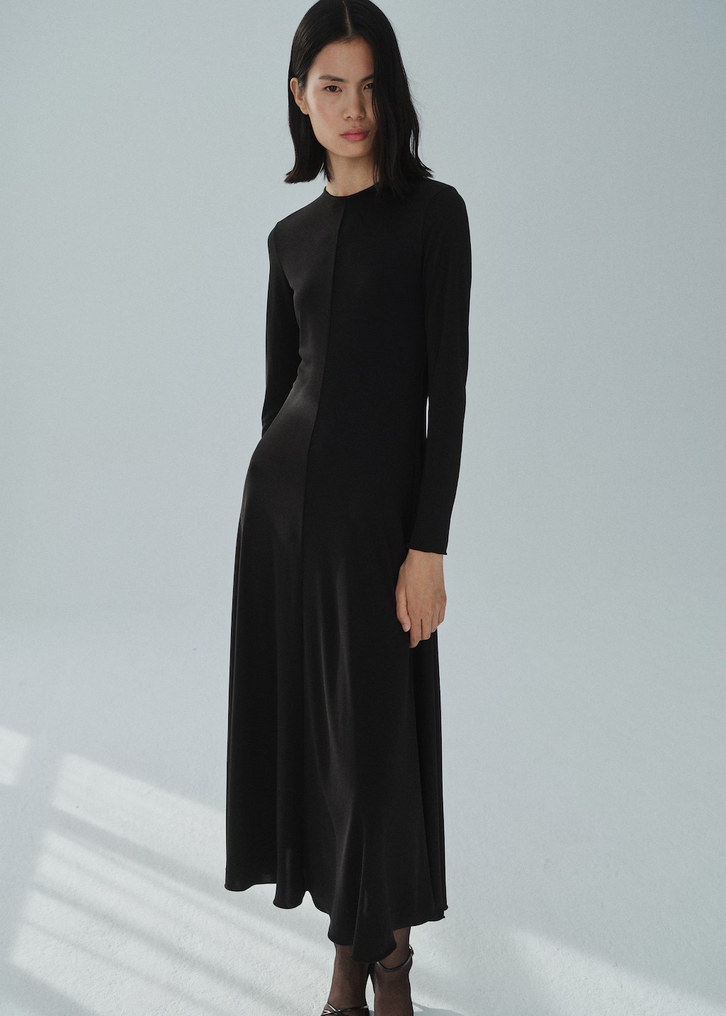 Long flared knitted dress