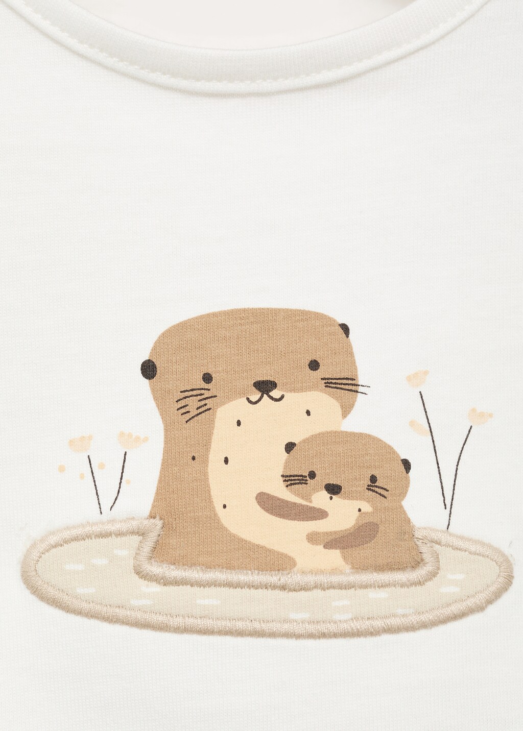 Embroidered printed T-shirt 3 Embroidered printed T-shirt
