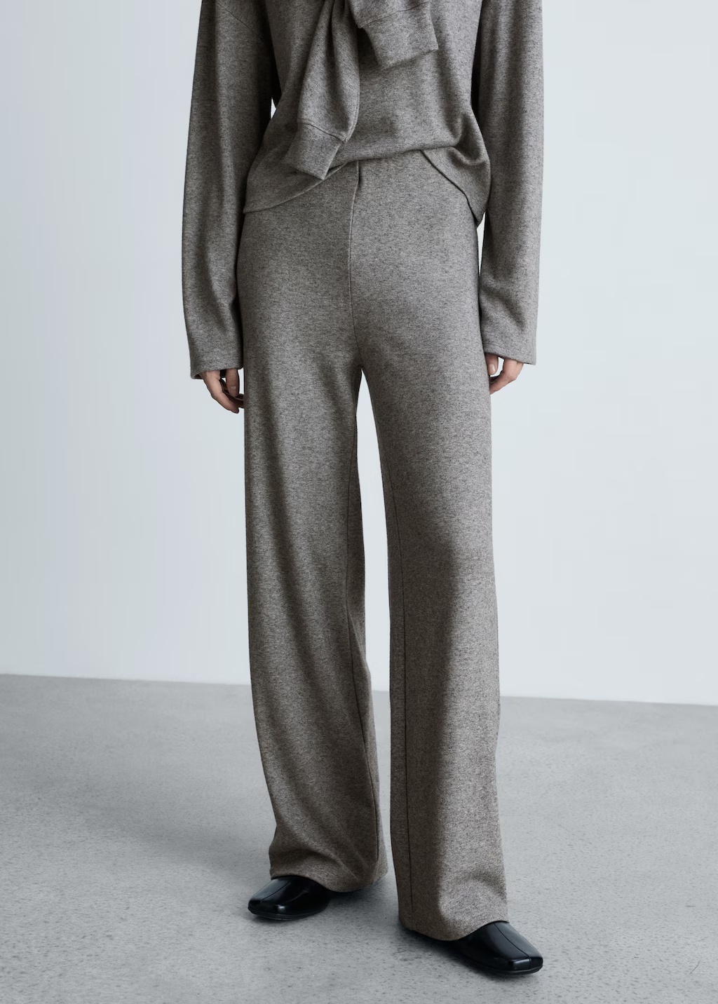 Straight knitted pants