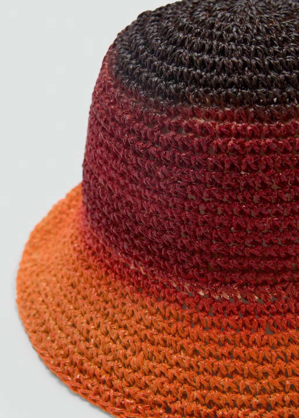 Natural fiber gradient hat