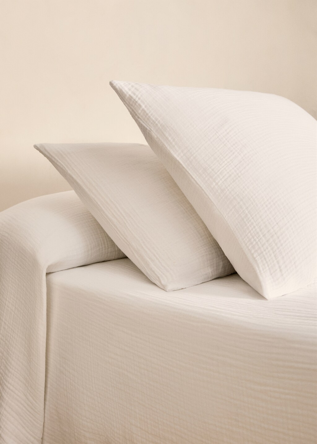 Two cotton gauze pillowcases 60x60 cm
