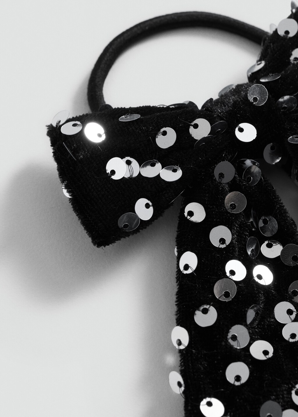 Bow scrunchie