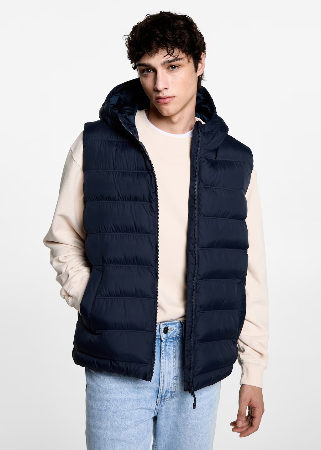 Quilted gilet with hood