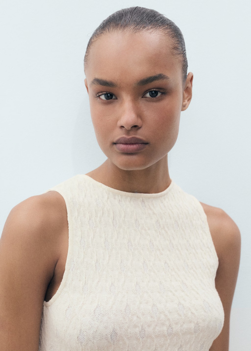 Fitted textured knitted dress 5 Fitted textured knitted dress