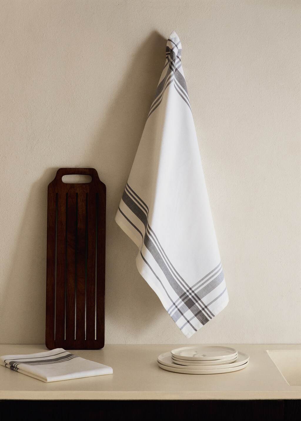 Yarn-dyed geometric cotton kitchen towel