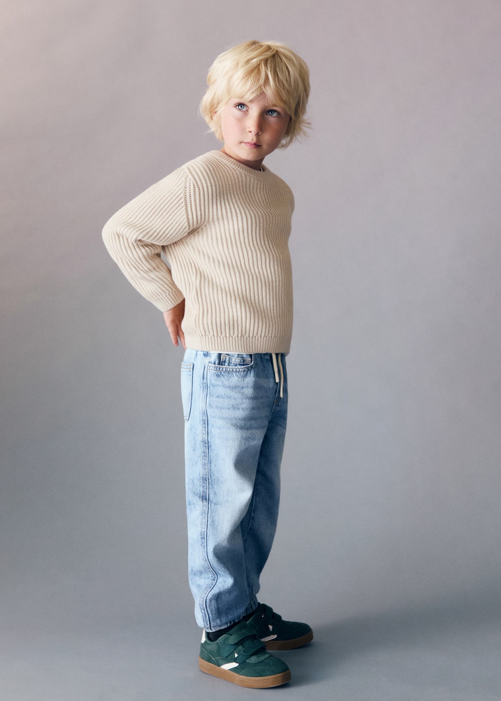 Buttons detail knit sweater