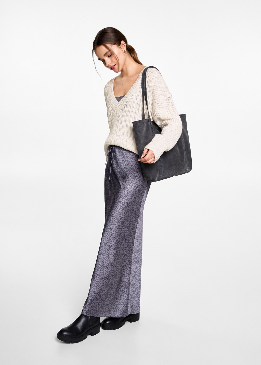 Oversized V-neck sweater 3 Oversized V-neck sweater
