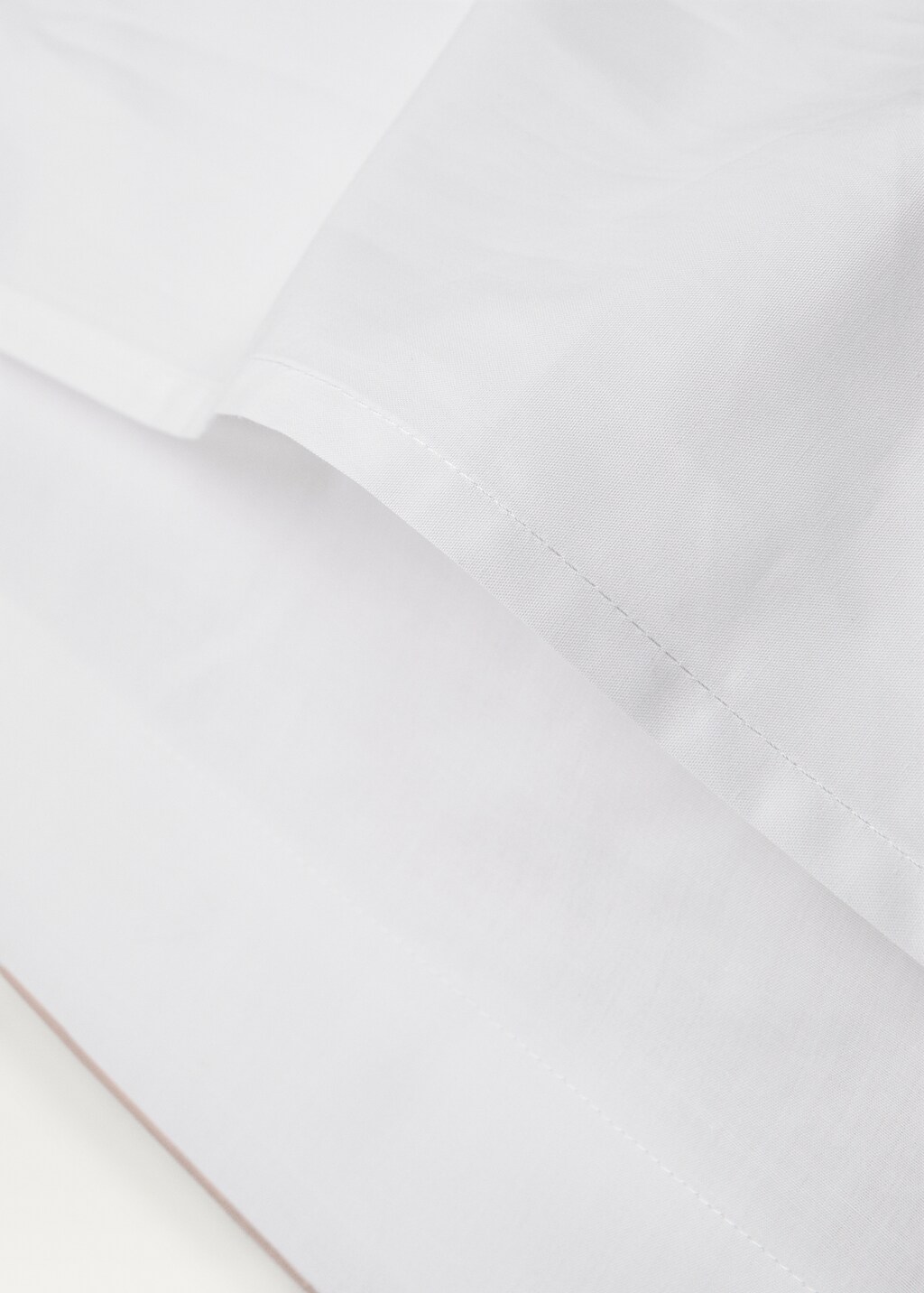 Two cotton percale pillowcases with double overlock 60x60 cm 3 Two cotton percale pillowcases with double overlock 60x60 cm