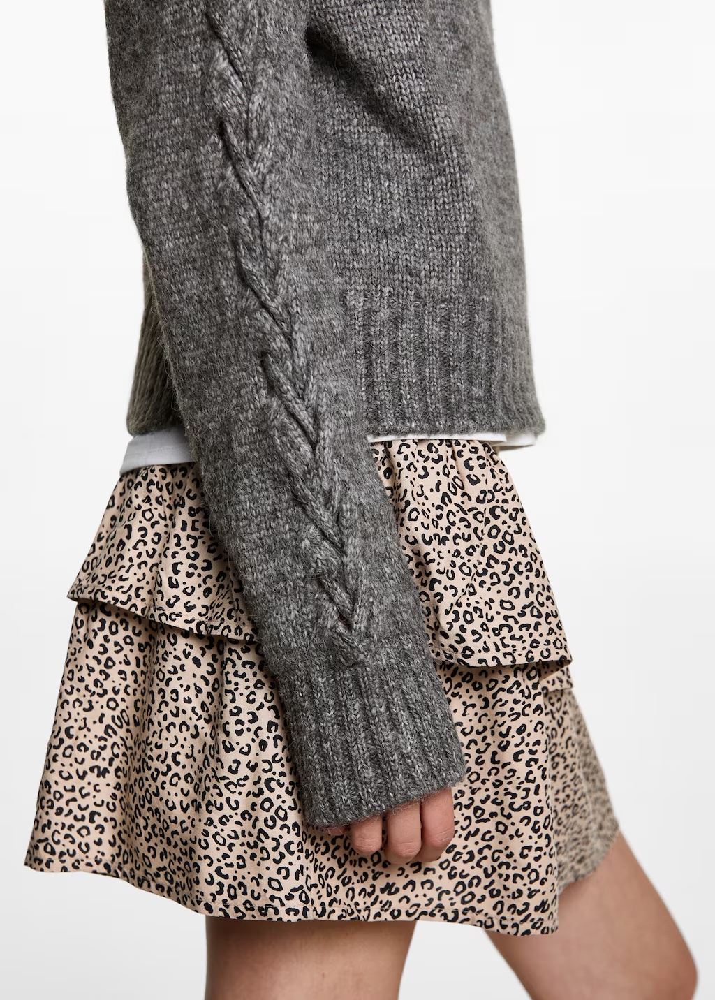 Braided sleeve sweater 6 Braided sleeve sweater