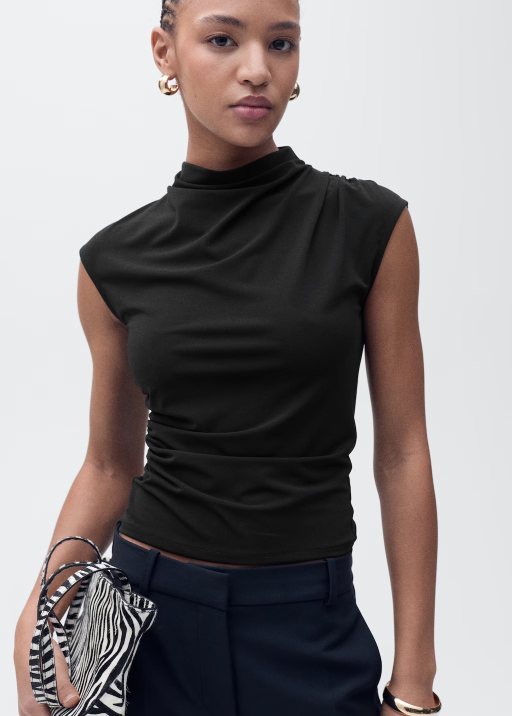 Fine-knit draped top