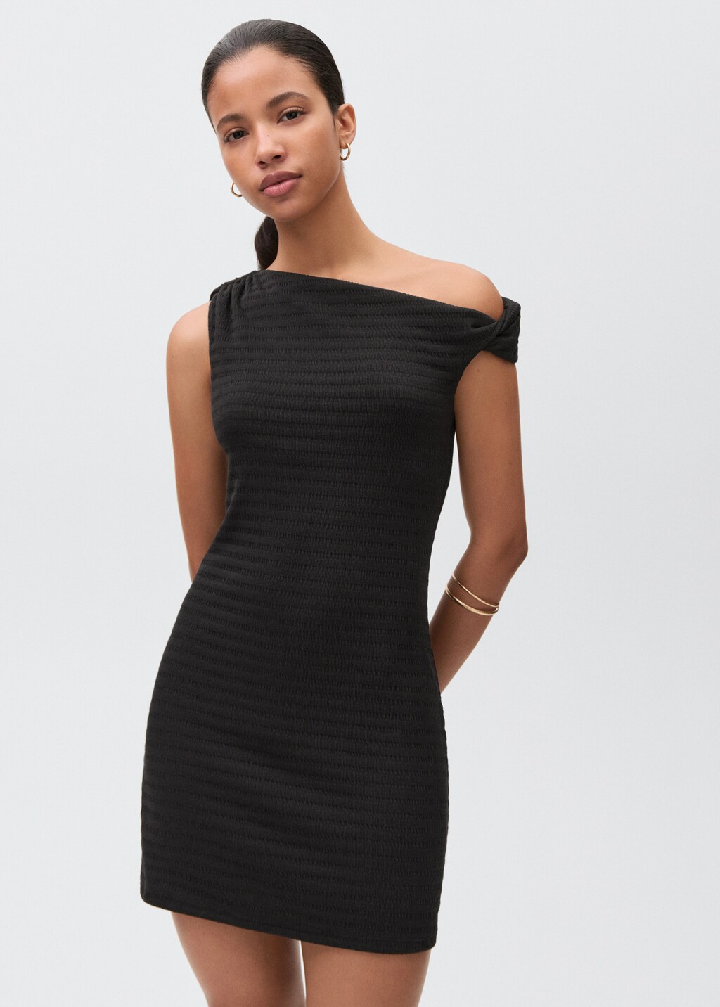 Short knitted dress