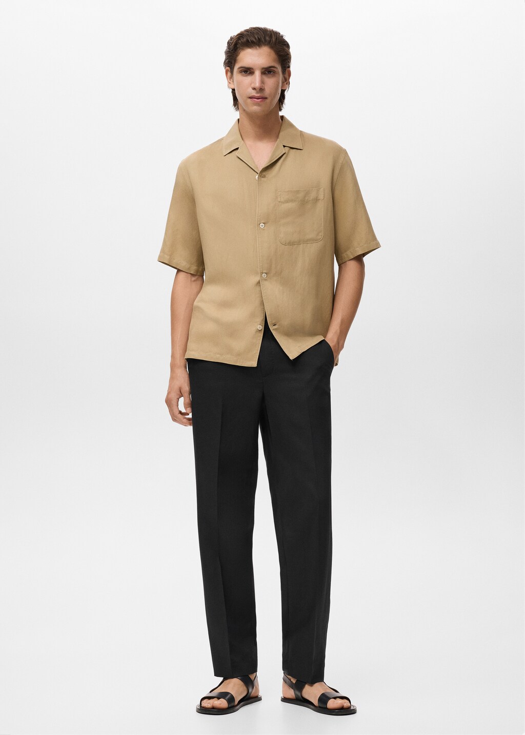 Straight-leg pants in a linen and lyocell blend 3 Straight-leg pants in a linen and lyocell blend
