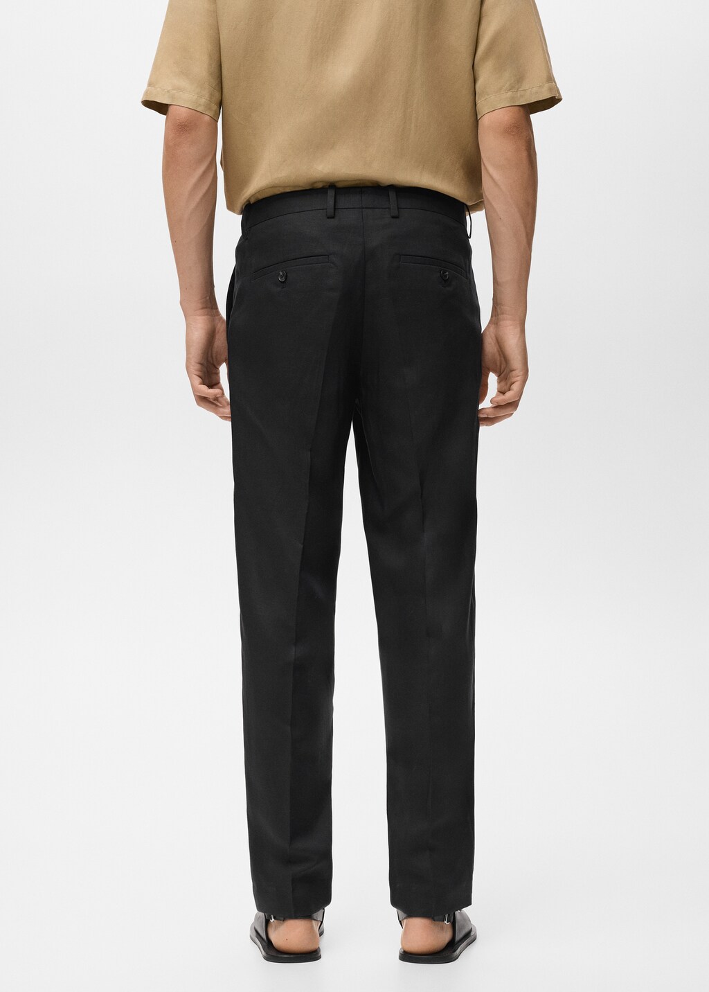 Straight-leg pants in a linen and lyocell blend 4 Straight-leg pants in a linen and lyocell blend