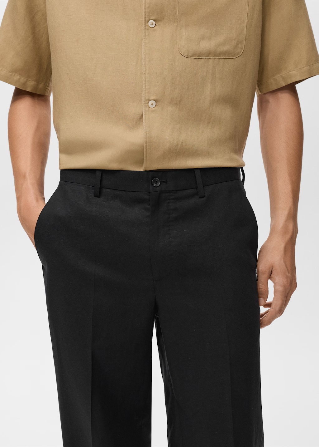 Straight-leg pants in a linen and lyocell blend 5 Straight-leg pants in a linen and lyocell blend