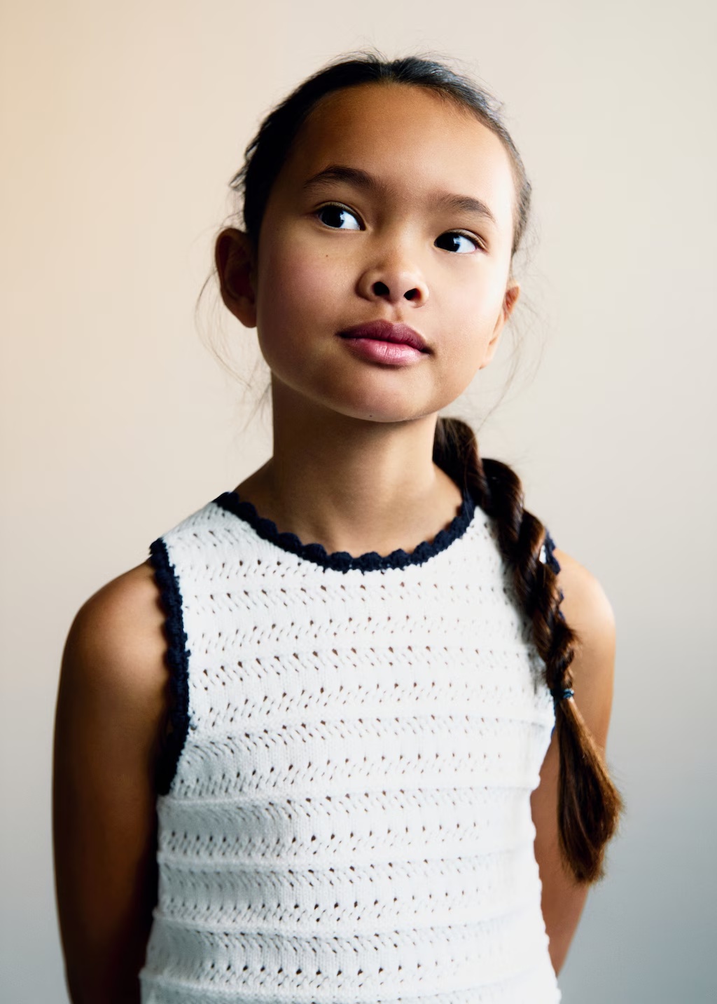 Knitted top with contrasting trim
