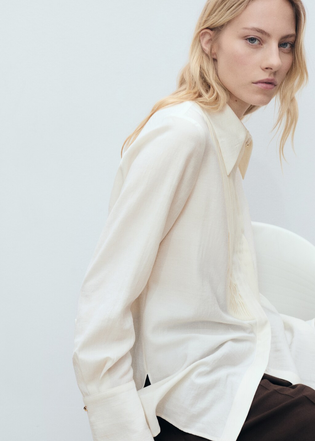 Fluid shirt with contrasting panel 6 Fluid shirt with contrasting panel