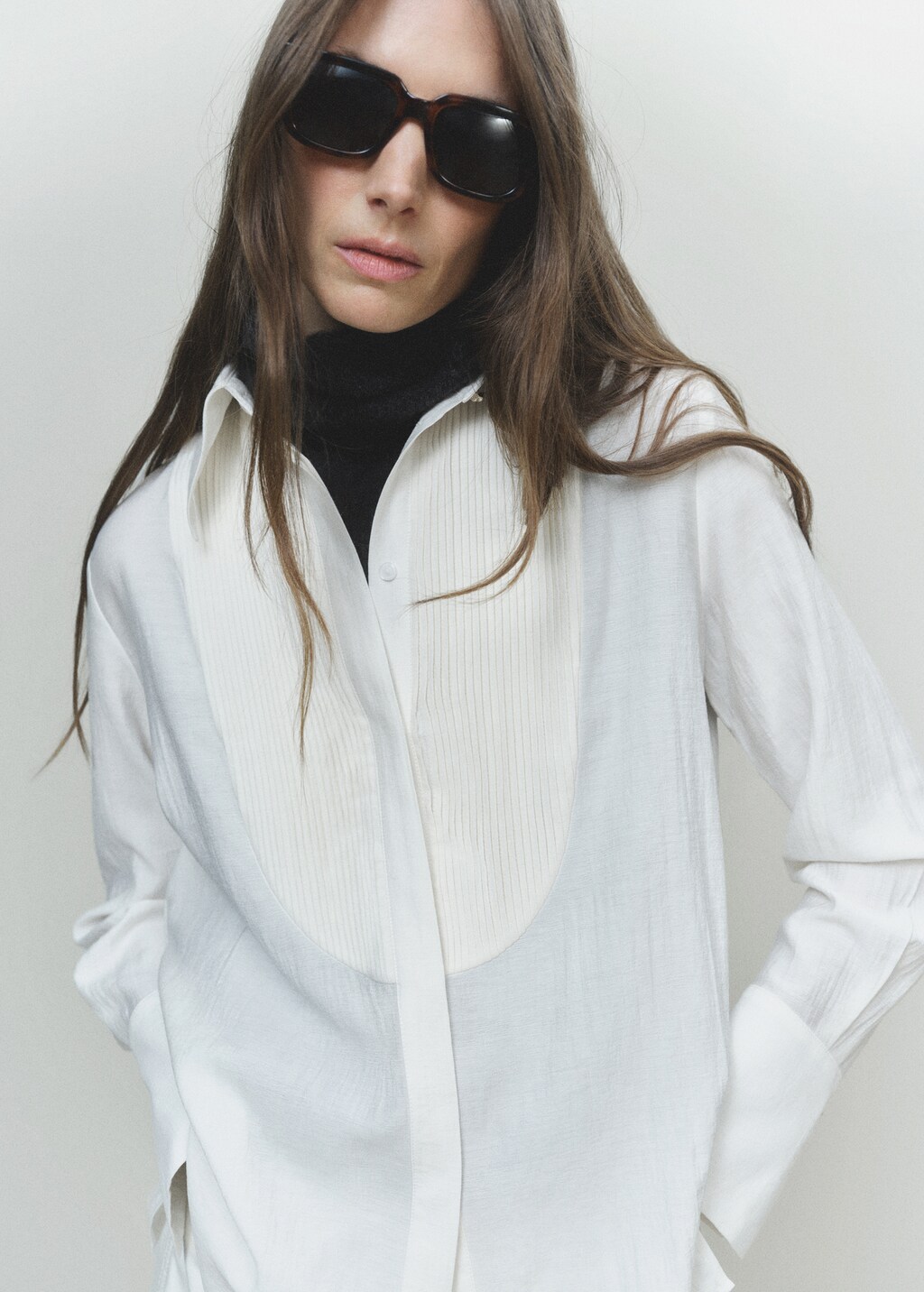 Fluid shirt with contrasting panel 7 Fluid shirt with contrasting panel