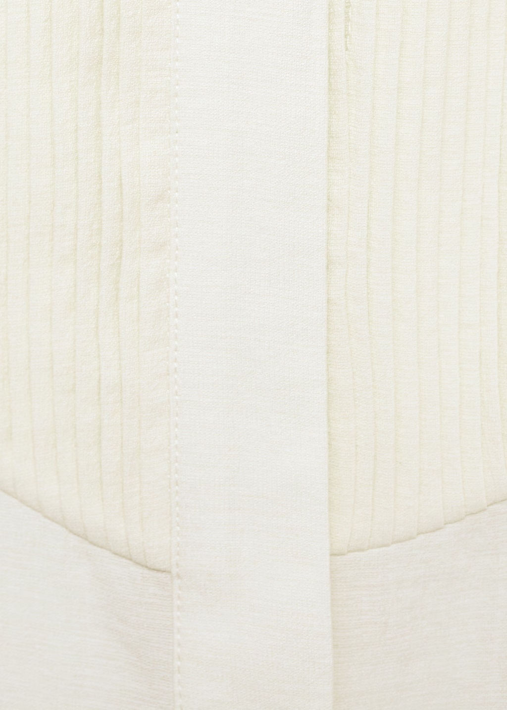 Fluid shirt with contrasting panel 10 Fluid shirt with contrasting panel