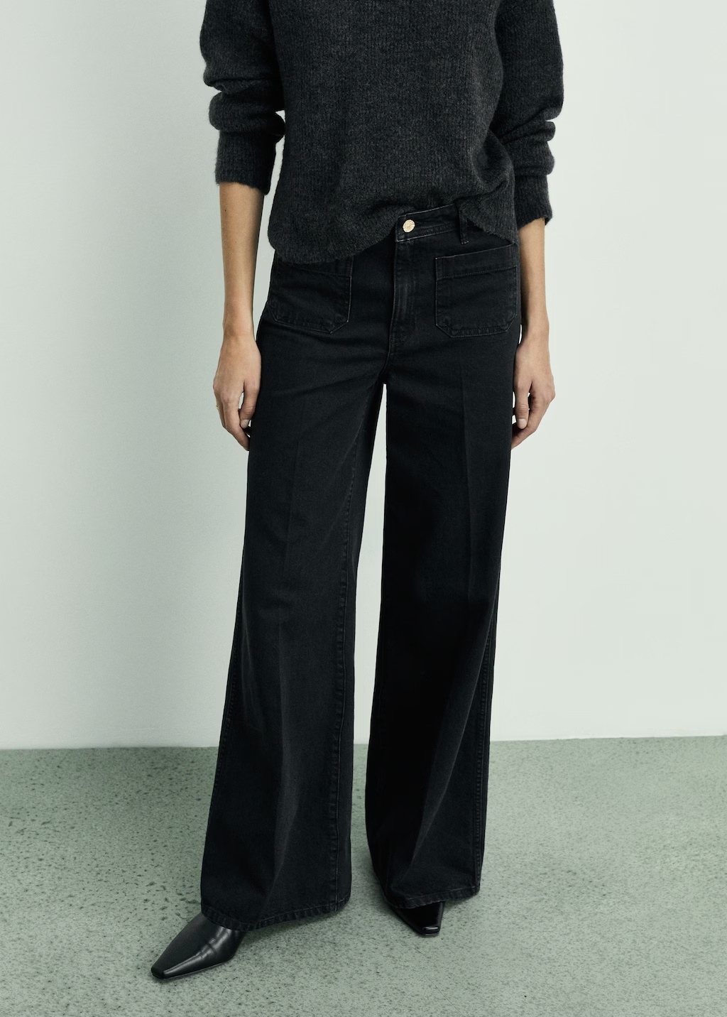 Wide leg jeans with pockets